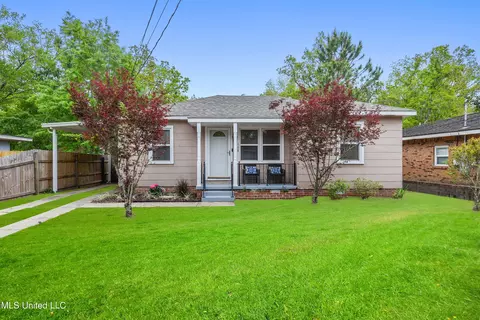 108 Shannon Dr, Long Beach, MS 39560