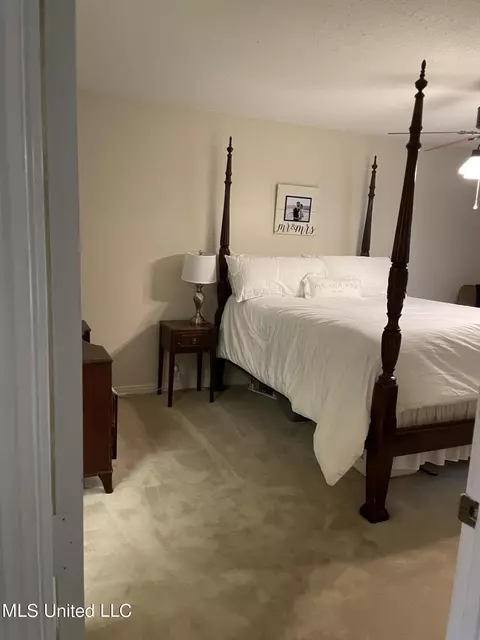 Bedroom - 60 Sycamore Ln, Brandon, MS 39042 photo 1 of 2