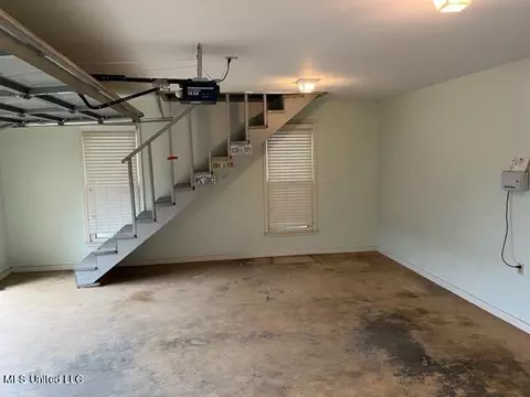 Entry Way - 731 Fairways Trl, Hernando, MS 38632 photo 6 of 6