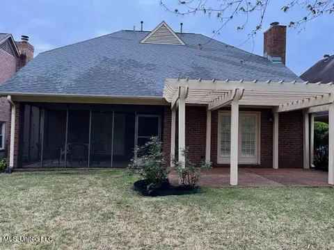 Exterior - 731 Fairways Trl, Hernando, MS 38632 photo 8 of 9