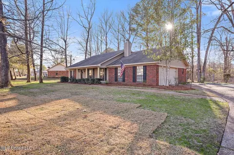 Exterior - 103 Pebble Ln, Clinton, MS 39056 photo 3 of 9