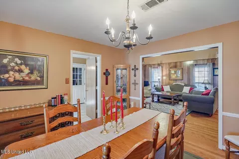 Dining - 103 Pebble Ln, Clinton, MS 39056 photo 3 of 3