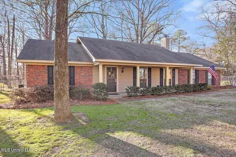 Exterior - 103 Pebble Ln, Clinton, MS 39056 photo 2 of 9