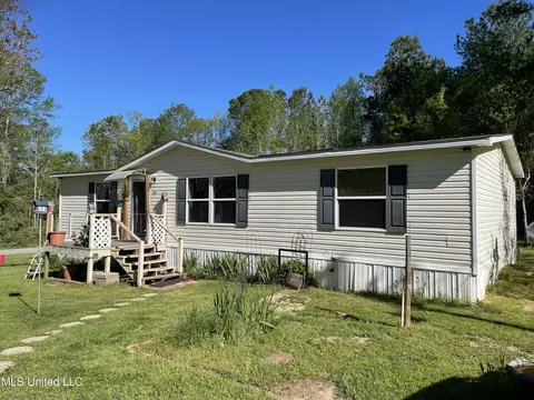 150 Pine Tree Rd, Magee, MS 39111