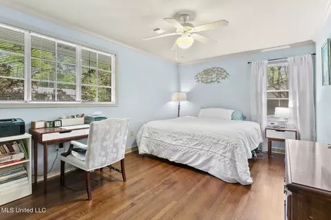 Bedroom - 4351 Manhassett Dr, Jackson, MS 39211 photo 3 of 3