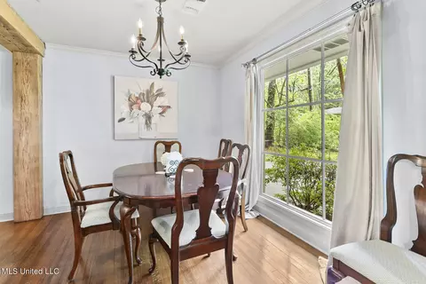 Dining - 4351 Manhassett Dr, Jackson, MS 39211 photo 1 of 2