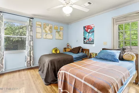 Bedroom - 4351 Manhassett Dr, Jackson, MS 39211 photo 2 of 3