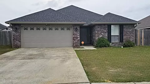 18229 Cardinal Ln, Gulfport, MS 39503