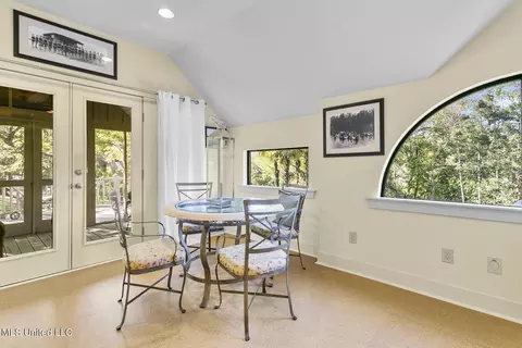 Dining - 37 Polo Dr, Jackson, MS 39211 photo 4 of 4