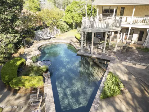 Exterior - 37 Polo Dr, Jackson, MS 39211 photo 3 of 22