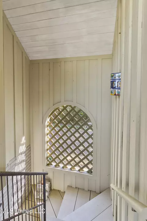 Exterior - 37 Polo Dr, Jackson, MS 39211 photo 16 of 22