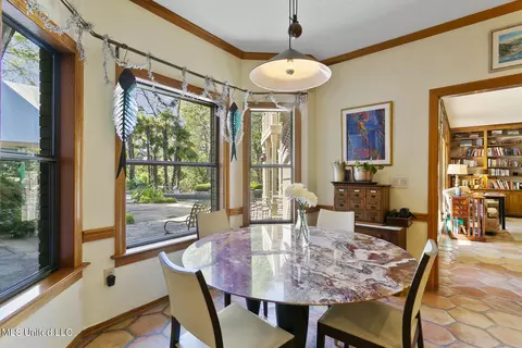 Dining - 37 Polo Dr, Jackson, MS 39211 photo 3 of 4