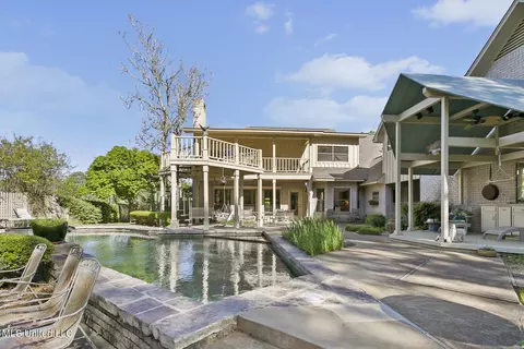 Exterior - 37 Polo Dr, Jackson, MS 39211 photo 9 of 22