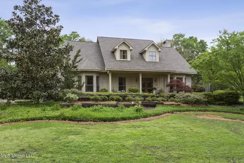37 Polo Dr, Jackson, MS 39211