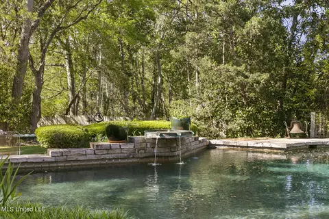 Exterior - 37 Polo Dr, Jackson, MS 39211 photo 14 of 22