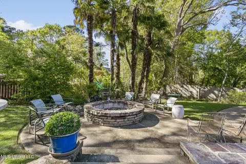 Exterior - 37 Polo Dr, Jackson, MS 39211 photo 11 of 22