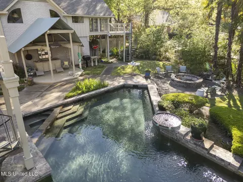 Exterior - 37 Polo Dr, Jackson, MS 39211 photo 7 of 22
