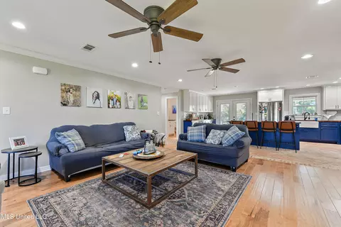 Living - 7110 Tanner Williams Rd, Lucedale, MS 39452 photo 4 of 4