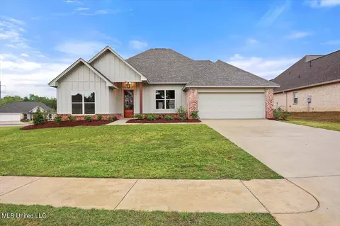 120 Willow Way, Canton, MS 39046 photo 1