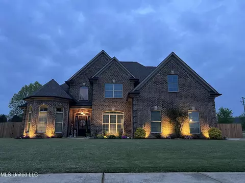 Exterior - 1380 Fieldstone St, Hernando, MS 38632 photo 14 of 15