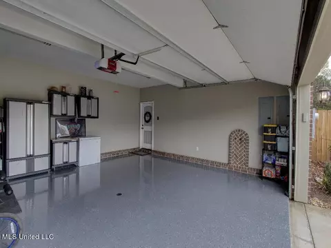Exterior - 1380 Fieldstone St, Hernando, MS 38632 photo 11 of 15