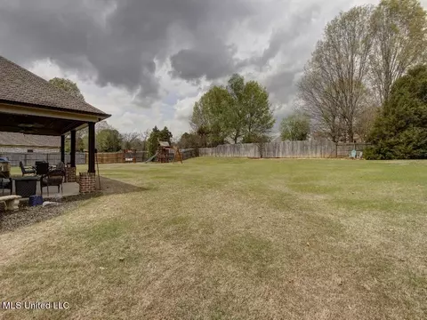 Exterior - 1380 Fieldstone St, Hernando, MS 38632 photo 8 of 15