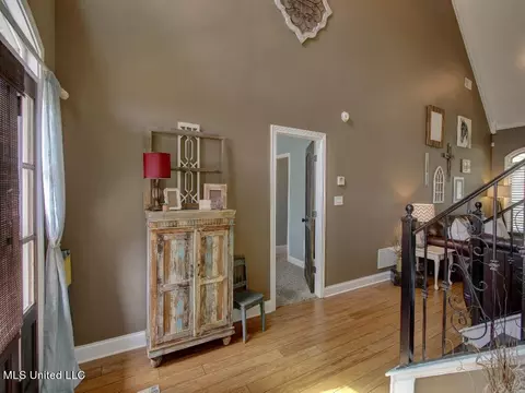 Living - 1380 Fieldstone St, Hernando, MS 38632 photo 1 of 7