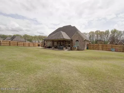 Exterior - 1380 Fieldstone St, Hernando, MS 38632 photo 10 of 15
