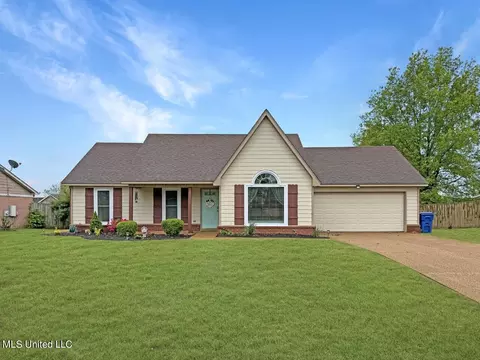 4251 Shadow Oaks Dr, Horn Lake, MS 38637