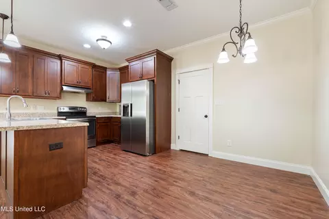Kitchen - 8006 Tanner Williams Rd, Lucedale, MS 39452 photo 3 of 3
