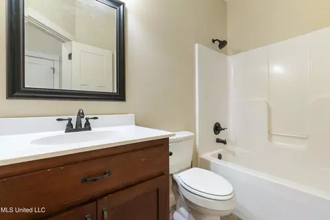 Bath - 8006 Tanner Williams Rd, Lucedale, MS 39452 photo 1 of 2