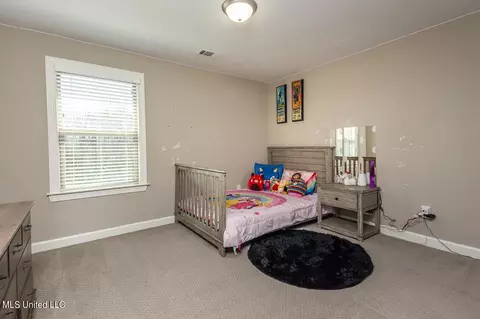 Bedroom - 915 Lanere Dr, Olive Branch, MS 38654 photo 4 of 6