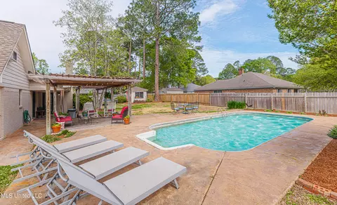 Exterior - 170 Sumac Dr, Madison, MS 39110 photo 7 of 17