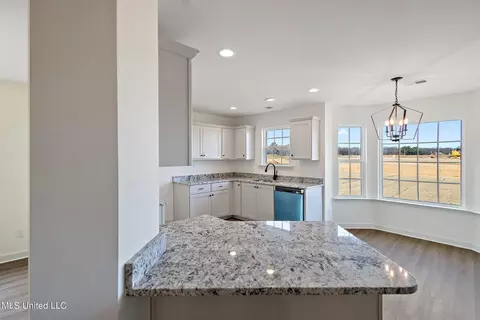 Kitchen - 2452 Dela Dr, Southaven, MS 38672 photo 1 of 3