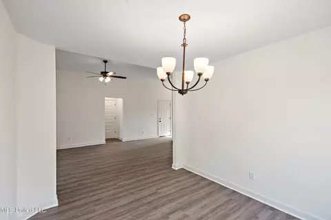 Other - 2452 Dela Dr, Southaven, MS 38672 photo 2 of 6