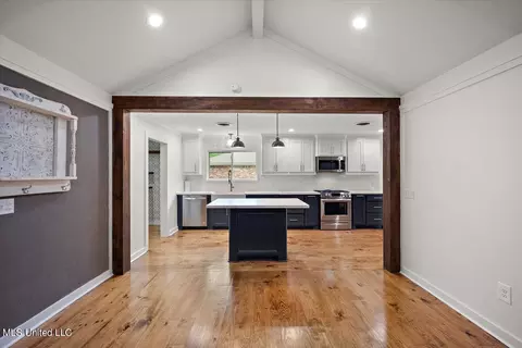 Kitchen - 33 Sunline Dr, Brandon, MS 39042 photo 1 of 6