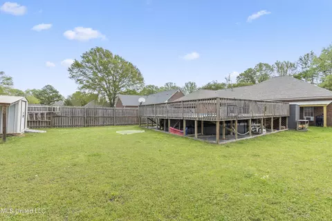 Exterior - 115 Arrow Dr, Clinton, MS 39056 photo 6 of 8