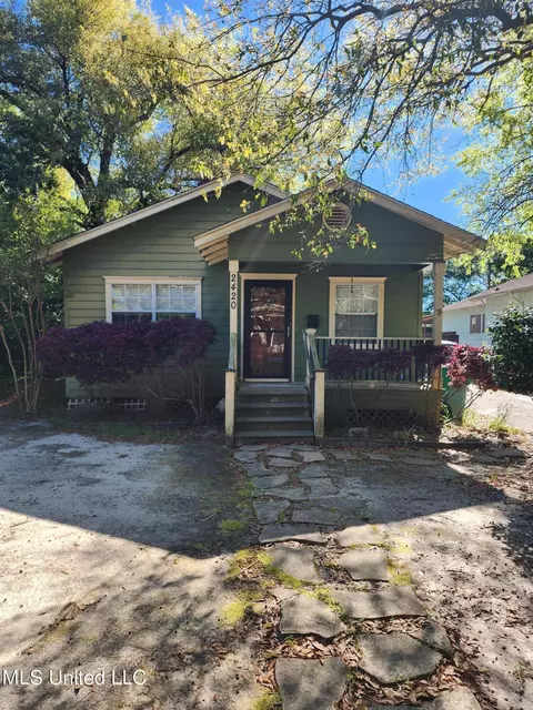 2420 Pine Ave, Gulfport, MS 39507