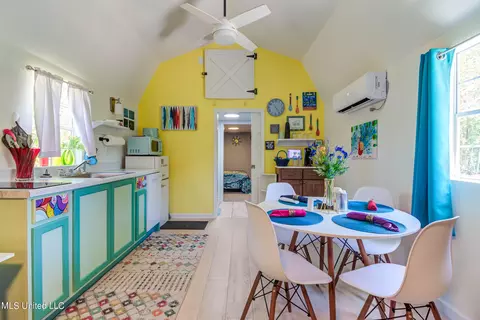 Dining - 70 N Grace Rd, Wiggins, MS 39577 photo 4 of 6
