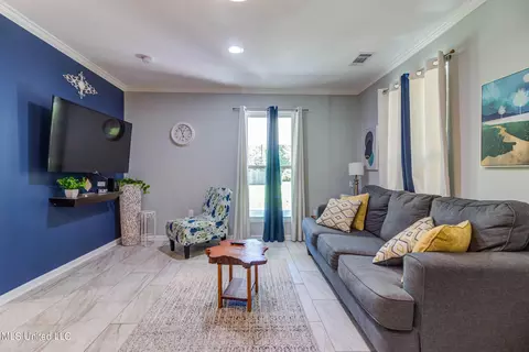 Living - 70 N Grace Rd, Wiggins, MS 39577 photo 2 of 5