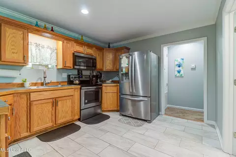 Kitchen - 70 N Grace Rd, Wiggins, MS 39577 photo 5 of 7