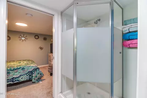 Bath - 70 N Grace Rd, Wiggins, MS 39577 photo 5 of 5