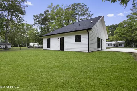 Exterior - 3116 Smith Dr, Gautier, MS 39553 photo 3 of 4