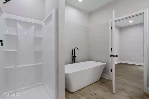 Bath - 3116 Smith Dr, Gautier, MS 39553 photo 3 of 4