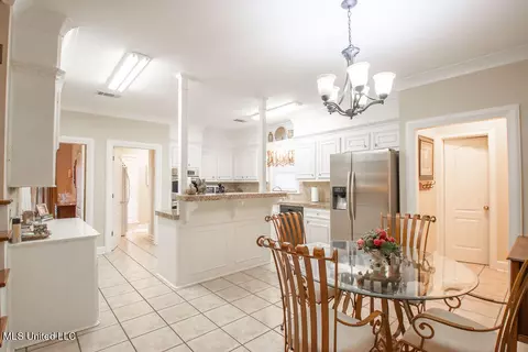 Kitchen - 111 Farrington Pl, Madison, MS 39110 photo 1 of 6