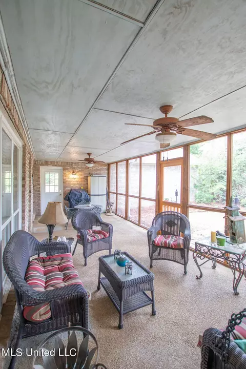 Exterior - 111 Farrington Pl, Madison, MS 39110 photo 5 of 12