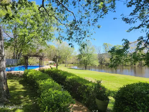 6152 Terry Rd, Byram, MS 39272 photo 7