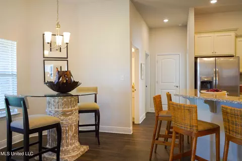 Dining - 6211 Saphire Ln, Biloxi, MS 39532 photo 6 of 6
