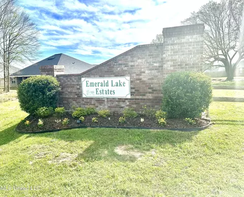 View/Area - 6211 Saphire Ln, Biloxi, MS 39532 photo 1 of 6