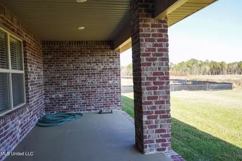 Other - 6211 Saphire Ln, Biloxi, MS 39532 photo 4 of 7